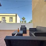 Mint Haven Balcony Apartment *