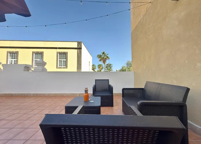 Mint Haven Balcony Apartment *